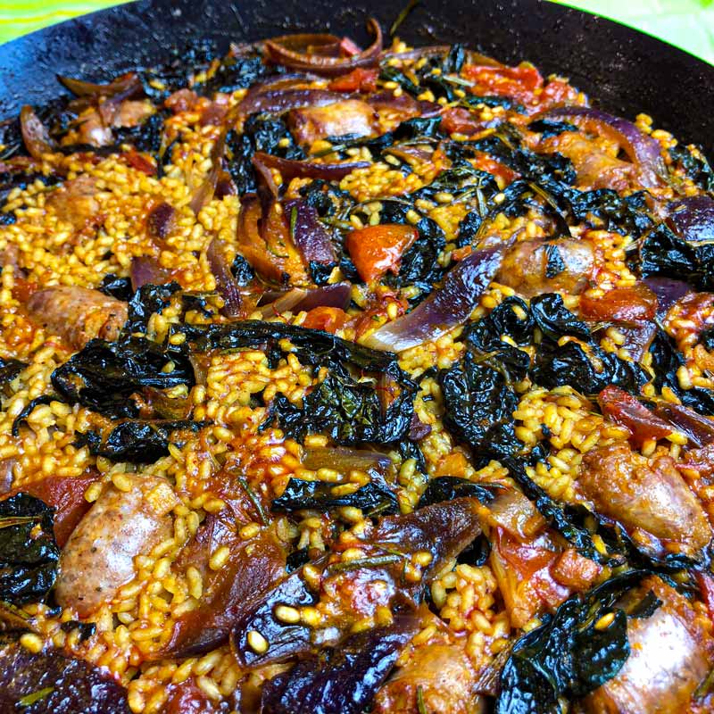 Sausage Paella with Red Onion and Cavalo Nero
